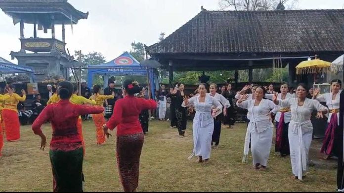 Penyineban _bpn Penyineban Pujawali Ida Ratu Dukuh Sakti Jadi Sejarah Bersatunya Catur Lawa di Pura Agung Besakih