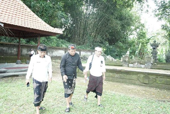 Wabup Pandu Tinjau Sumber Angsoka, Potensi Baru Atasi Krisis Air di Amlapura