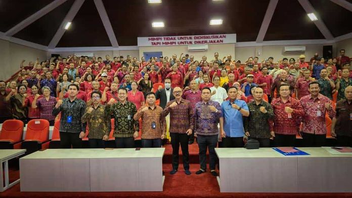 Pemkab Bangli Apresiasi ASN Purna Tugas Lewat Penyerahan SK dan Dana Taspen