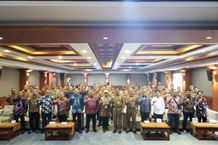 Sekda Alit Wiradana Terima Kunker Jajaran Pemkot Surakarta, Bahas Penataan Kota dan Inovasi Pelayanan Publik Kunjungan Kerja