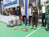 Kejari Karangasem Musnahkan Barang Bukti 35 Perkara, Kasus Narkotika Masih Mendominasi Kejari Karangasem Musnahkan Barang Bukti 35 Perkara, Kasus Narkotika Masih Mendominasi