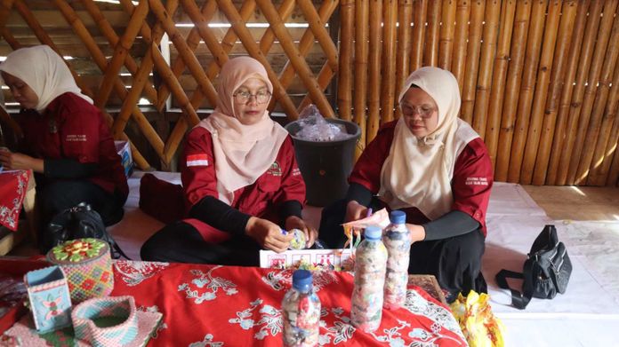 Pendidikan dan Usaha Gula Semut Kampung Berseri Astra Tabek Talang Babungo Kuatkan Kemandirian Ekonomi Warga