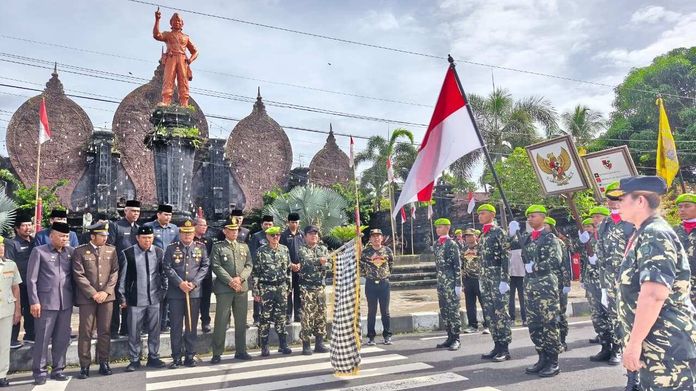 BaliPortalNews_ Pataka Bangli Terima Pataka I Gusti Ngurah Rai, Bupati Sedana Arta Ajak Masyarakat Rawat Semangat ‘Jengah’