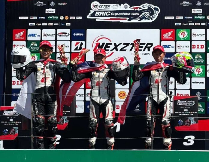 BaliPortalNews_ Pebalap Astra Honda Raih Posisi Tiga Besar Klasemen TTC 2025 di Buriram Pebalap Astra Honda Raih Posisi Tiga Besar Klasemen TTC 2025 di Buriram