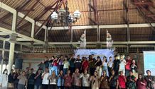Komunitas Kita Gerak Bareng–KPK Gelar Talkshow Bangun Integritas dan Mindset Antikorupsi Mulai dari Desa Kegiatan Talkshow #KitaGerakBareng berantas korupsi. Sumber Foto : Istiemwa