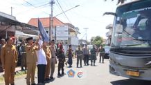 Wabup Gede Supriatna Lepas 30 Jemaah Umroh Buleleng Wabup Gede Supriatna Lepas 30 Jemaah Umroh Buleleng