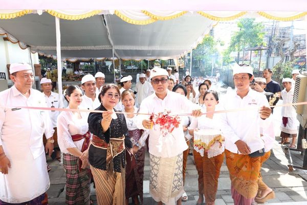Resmikan Gedung Baru