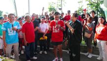Sambut Galungan dan Kuningan, Gubernur Koster dan Ibu Putri Borong Produk UMKM Difabel di Pasar Murah Pasar Murah