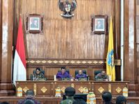 DPRD Bali Sahkan Empat Raperda Strategis, Tegaskan Arah Pembangunan Berkelanjutan DPRD Bali Sahkan Empat Raperda Strategis, Tegaskan Arah Pembangunan Berkelanjutan