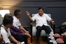 Bupati Sutjidra Klarifikasi Miskomunikasi Proyek Jalan Tunjung–Bukti, Pastikan Pembangunan Berlanjut di Tahun 2026 Proyek Jalan