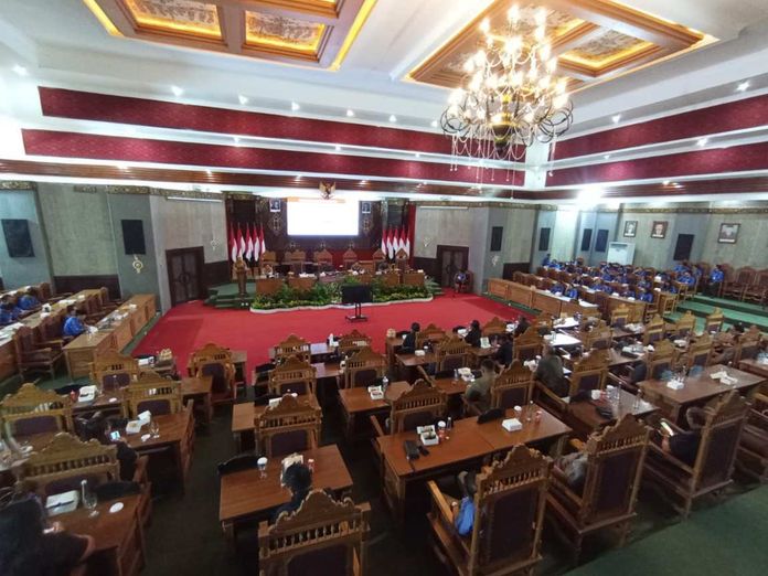 BaliPortalNews_ DPRD KARANGASEM “Wani Piro” Disinggung KPK di Hadapan Dewan Karangasem