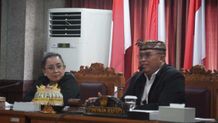 Ketua DPRD Karangasem Minta Pemkab Gerak Cepat Tindaklanjuti Instruksi Gubernur soal Larangan Alih Fungsi Lahan Ketua DPRD Karangasem Minta Pemkab Gerak Cepat Tindaklanjuti Instruksi Gubernur soal Larangan Alih Fungsi Lahan