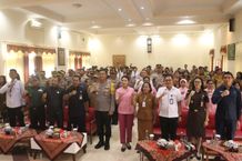 Penyerahan Simbolis Program Makan Bergizi Gratis Digelar di SMA Negeri 1 Singaraja Penyerahan Simbolis Program Makan Bergizi Gratis Digelar di SMA Negeri 1 Singaraja