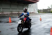 Astra Motor Bali Tekankan Pentingnya #Cari_Aman bagi Pengguna Motor Kopling Lewat Edukasi Berkala Astra Motor Bali Tekankan Pentingnya #Cari_Aman bagi Pengguna Motor Kopling Lewat Edukasi Berkala