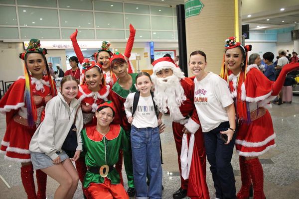 Bandara I Gusti Ngurah Rai Hadirkan “Joyfull Christmas”, Warnai Perjalanan Penumpang dengan Suasana Natal Penuh Ceria