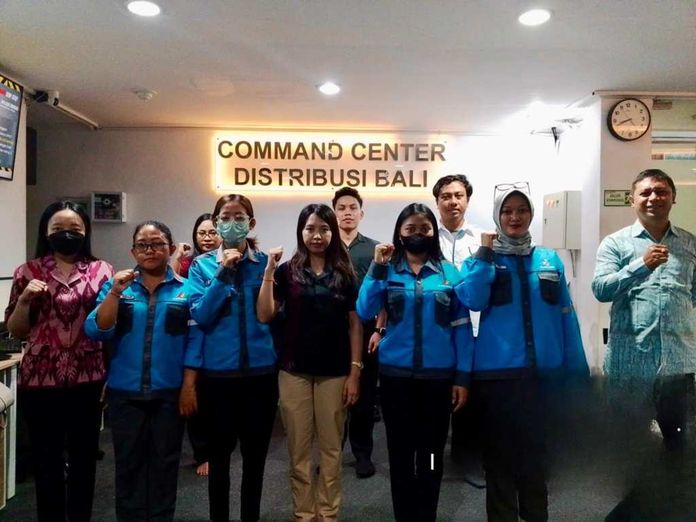 BaliPortalNews_ Petugas PLN UP2D Bali Siaga Nataru, Pastikan Keandalan Listrik Demi Kenyamanan Pelanggan