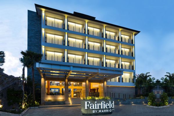 Fairfield by Marriott Bali Legian Hadirkan Perayaan Natal dan Tahun Baru dengan Sentuhan Hangat dan Meriah