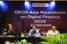 OJK Dorong Ekosistem Tokenisasi Aset, Tegaskan Kepemimpinan Indonesia di Keuangan Digital Asia OJK mendorong inovasi keuangan digital di Indonesia melalui pengembangan tokenisasi aset, penguatan regulasi, dan kolaborasi internasional untuk pertumbuhan yang aman dan inklusif.