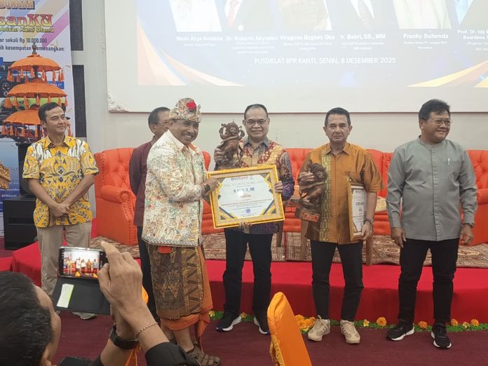 BPR Kanti menggelar seminar nasional untuk memperkuat peran lembaga keuangan dalam mendorong pertumbuhan ekonomi nasional menjelang 2026.