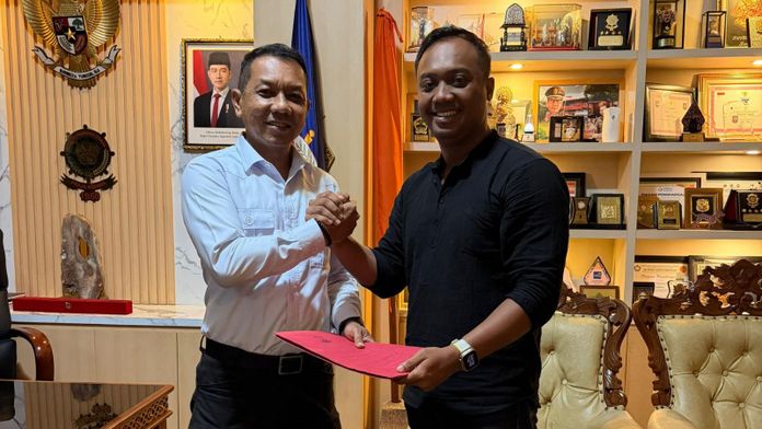 I Dewa Nyoman Rai Dharmadi, Kepala Satuan Polisi Pamong Praja (Satpol PP) Provinsi Bali, Gede Wahyu Hariyanto, Senior Legal Officer Nuanu Creative City.