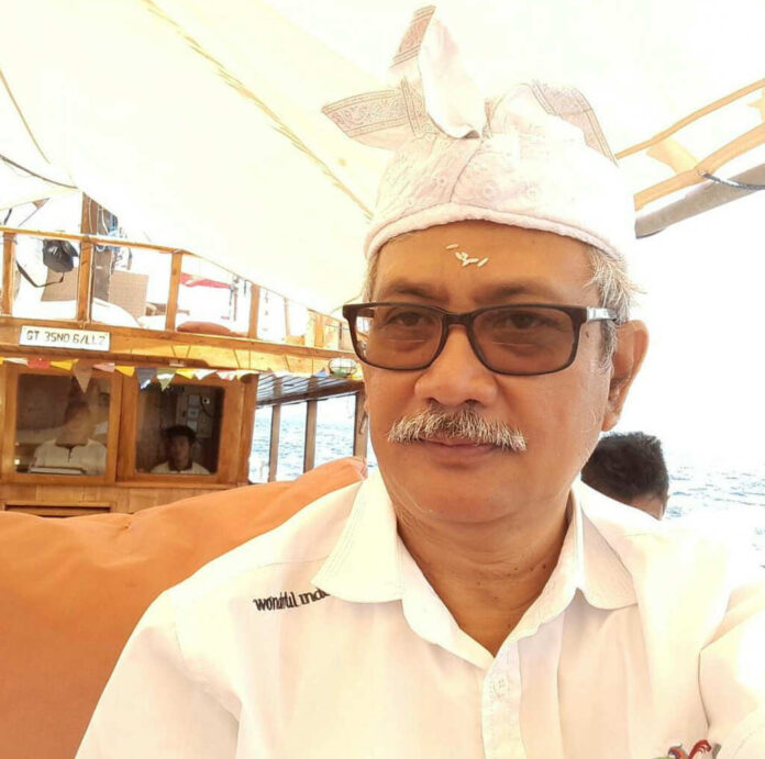 Kelian Desa Adat Buleleng, Jro Nyoman Sutrisna