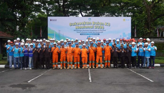 Apel pembukaan Bulan Keselamatan dan Kesehatan Kerja (K3) Nasional 2026 di Bali menjadi momentum penguatan komitmen bersama PLN, pegawai, dan mitra kerja untuk menempatkan keselamatan sebagai prioritas utama dalam setiap aktivitas operasional kelistrikan.