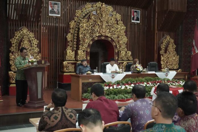 Gebrakan Efisiensi Bupati Gus Par, Konsolidasi Kertas dan Tinta Hemat APBD Karangasem Rp1,36 Miliar