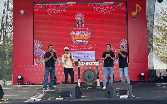 Pembukaan acara Daihatsu Kumpul Sahabat Pontianak 18 Januari 2025 di Stadion Sultan Syarif Abdurrahman