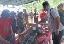 Hilang Dua Hari, Perempuan Asal Gitgit Ditemukan Meninggal di Dasar Jurang Tim medis saat memeriksa jasad Komang Redani yang ditemukan di dasar jurang, Banjar Dinas Kubu, Desa Pegayaman, Kecamatan Sukasada, Buleleng. Sumber Foto : Istimewa
