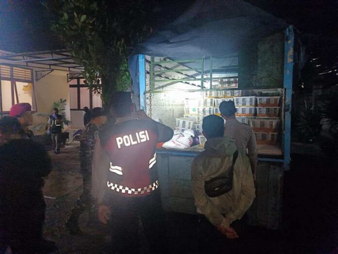 6.860 Burung Kicau Ilegal Ditemukan dalam Truk dari Lombok di Padangbai