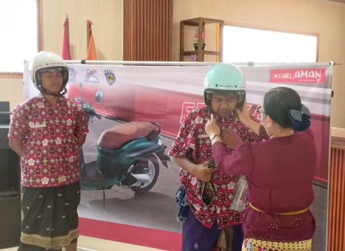 Astra Motor Bali Gaungkan #Cari_Aman, Tanamkan Budaya Safety Riding di SMK Pratama Widya Mandala