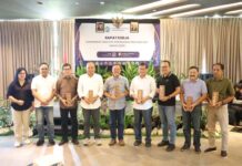 Pj. Sekda Denpasar Hadiri Komwil Forsesdasi Provinsi Bali Tahun 2026, Perkuat Sinergitas Pembangunan di Daerah Penjabat (Pj) Sekretaris Daerah Kota Denpasar, I Gusti Ngurah Eddy Mulya berkesempatan menghadiri Rapat Kerja Komisariat Forsesdasi Provinsi Bali Tahun 2026 yang diselenggarakan di Wyndham Tamansari Jivva Resort, Bajarangkan, Klungkung, pada Jumat (16/1/2026). Sumber Foto : Istimewa