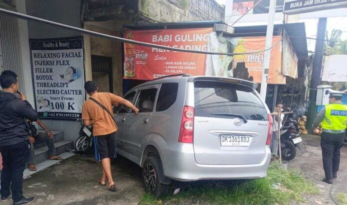 Tabrak Motor