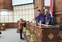 DPRD Bali Simak Tanggapan Gubernur terhadap Pandangan Fraksi soal Penambahan Penyertaan Modal BPD Bali Penyertaan Modal BPD Bali