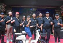 Pj Sekda Eddy Mulya Ikuti Fun Walk HUT ke-50 Grisda, Soroti Pentingnya Peningkatan Mutu Pendidikan dan Kepercayaan Publik Grisda Festival