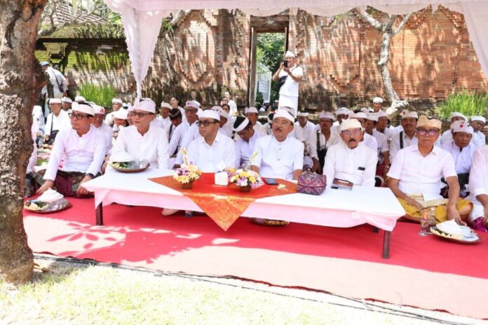 Upacara Giri Pati Agung