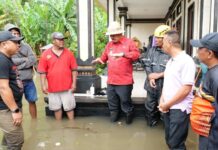 Warga Terdampak Banjir di Desa Kediri Dapat Bantuan Warga Terdampak Banjir di Desa Kediri Dapat Bantuan