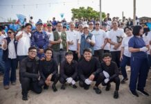 Kolaborasi dengan Pandawara Group, InJourney Ajak Masyarakat Gotong Royong Lewat Beach Clean Up di Bali Kolaborasi dengan Pandawara Group, InJourney Ajak Masyarakat Gotong Royong Lewat Beach Clean Up di Bali