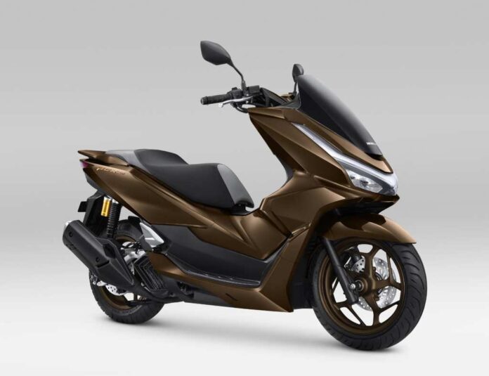 Honda PCX160 Tampil dengan Pilihan Warna Baru