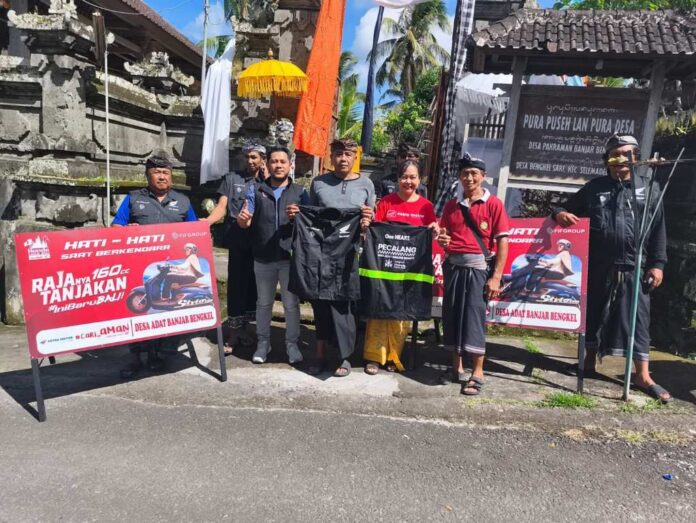 BaliPortalNews_ Sarana Keamanan Astra Motor Bali Serahkan Sarana Keamanan untuk Desa Adat Banjar Bengkel