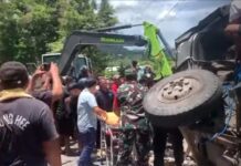 Sopir Truk Tewas Terjepit dalam Kabin di Jalur Sidemen Sopir Truk Tewas Terjepit dalam Kabin di Jalur Sidemen