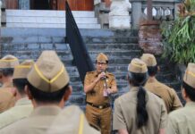 Pimpin Apel Disiplin di Disnaker Kota Denpasar, Sekda Eddy Mulya Tekankan Disiplin dan Adaptasi ASN dalam Pelayanan Publik Apel Disiplin ASN