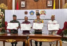 Gubernur Koster Dorong Kolaborasi Seluruh Komponen Sipandu Beradat untuk Keamanan Bali Sipandu Beradat