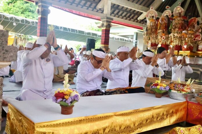 Ngenteg Linggih