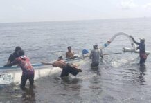 Tugboat Penarik Tongkang Tabrak Jukung Nelayan di Tulamben, Korban Terombang-ambing di Laut Tugboat Penarik Tongkang Tabrak Jukung Nelayan di Tulamben, Korban Terombang-ambing di Laut
