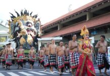 Bandara I Gusti Ngurah Rai Hadirkan Parade Ogoh-Ogoh “Kala Rau” Bandara I Gusti Ngurah Rai Hadirkan Parade Ogoh-Ogoh “Kala Rau"