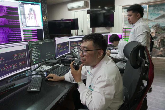 Ilustrasi Petugas Dispatcher siaga pada Hari Suci Nyepi