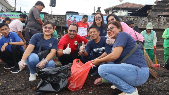 Ribuan Masyarakat Turun Tangan, Wujud Nyata Jaga Buleleng Bebas Sampah