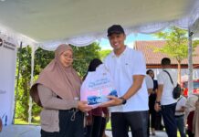 PLN Hadirkan 1.200 Sembako Murah untuk Sambung Listrik Warga Prasejahtera di Bali PLN Hadirkan 1.200 Sembako Murah untuk Sambung Listrik Warga Prasejahtera di Bali