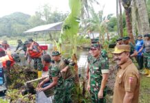 TNI Normalisasi Danau Yeh Malet, Pembersihan Capai 50 Persen TNI Normalisasi Danau Yeh Malet, Pembersihan Capai 50 Persen